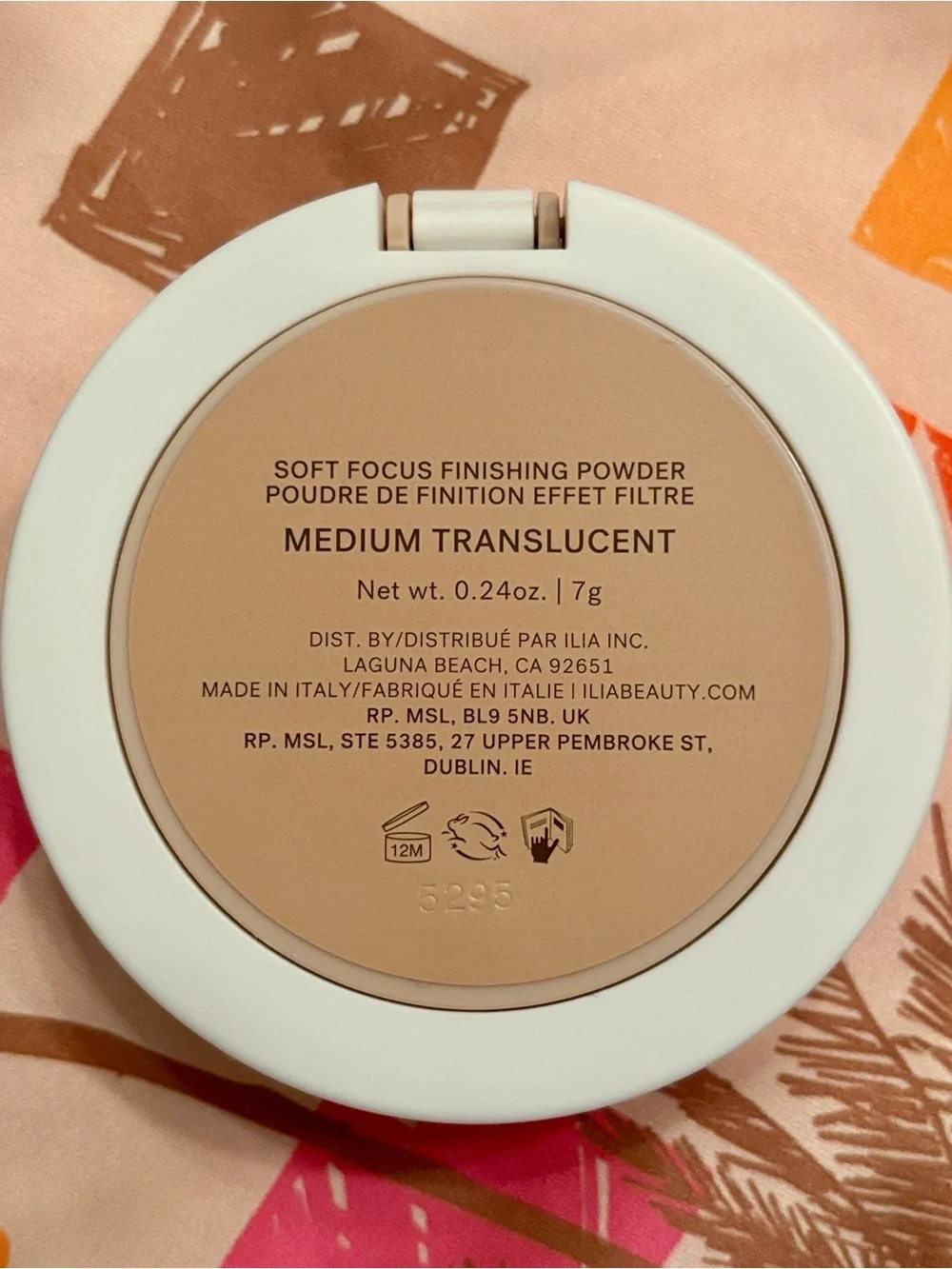 ILIA Soft Focus Finishing Powder Medium Translucent 12-Hour Shine Control